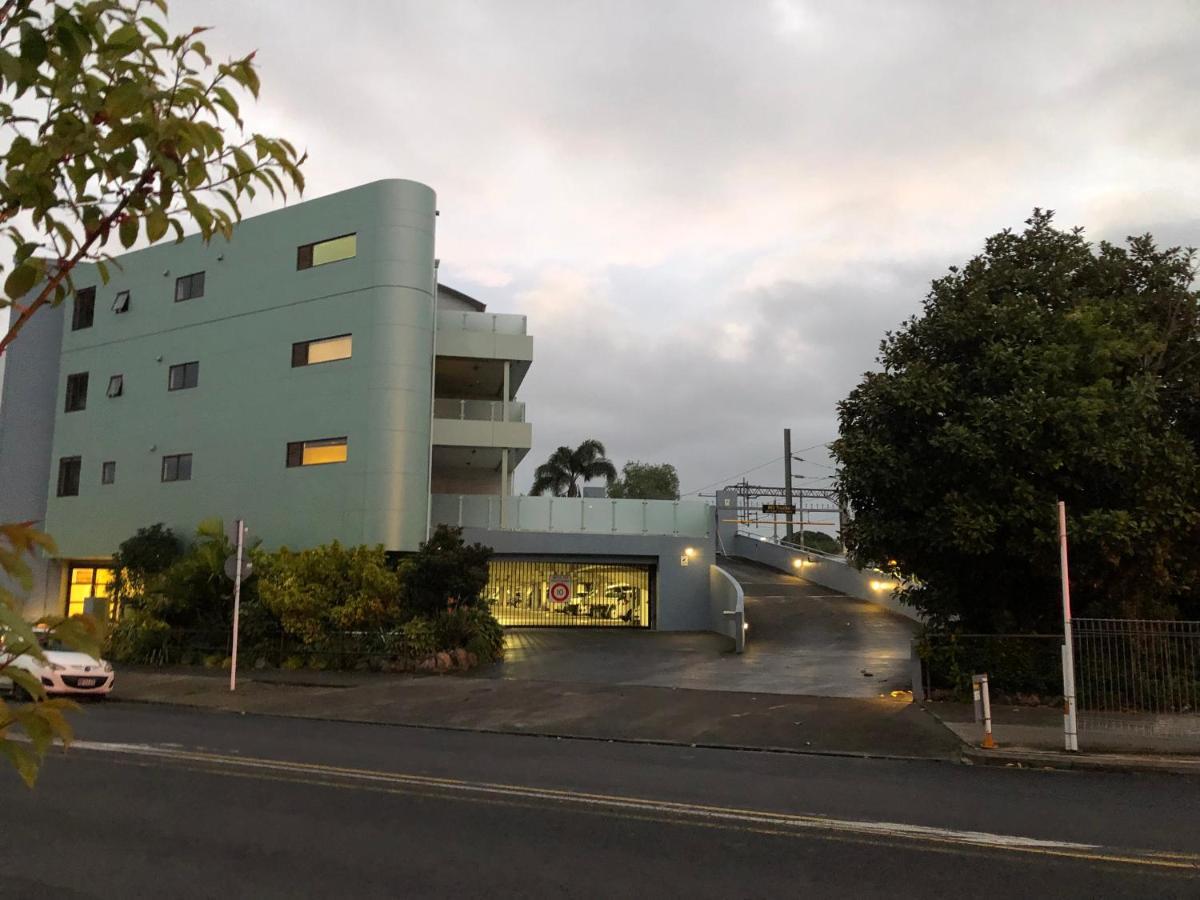 Cool Apartment, Central To Everything, Share With 2X Bulldogs Auckland Exteriör bild